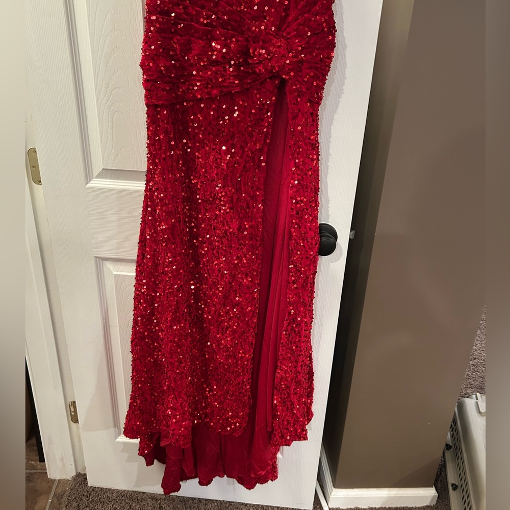 DARK RED OFF THE SHOULDER SEQUIN GOWN - Picture 4 of 14